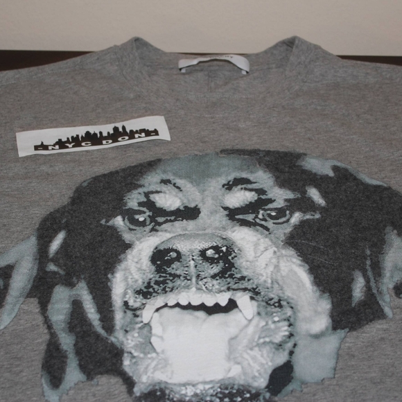 Givenchy Rottweiler T-shirt, Size M, Unisex Shirt Preowned (Light Grey only) - Picture 2 of 6